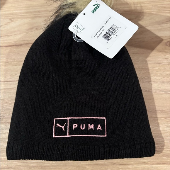Puma Kids Black Hat with Pink Logo - Picture 1 of 3